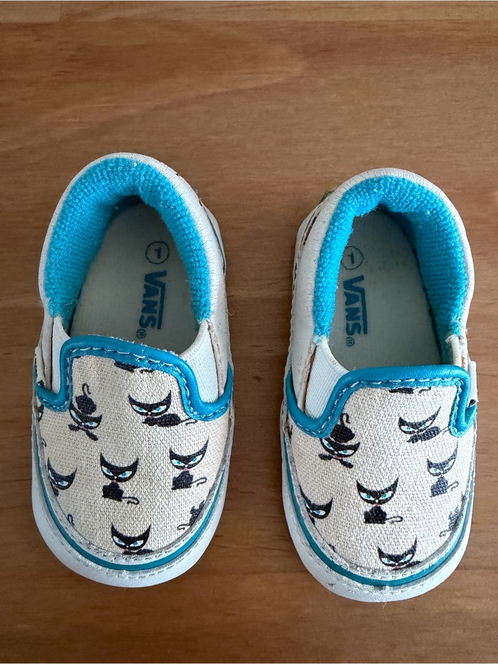 Vans Kids Slip-On Sneakers with Black Cat Print and Teal Trim Size 1 Baby - Picture 4 of 7